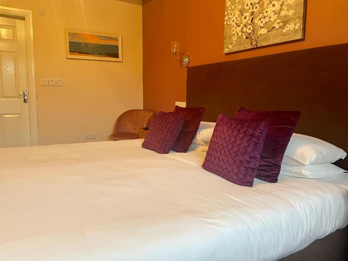 Buttermilk Lodge Guest Accommodation Clifden Esterno foto