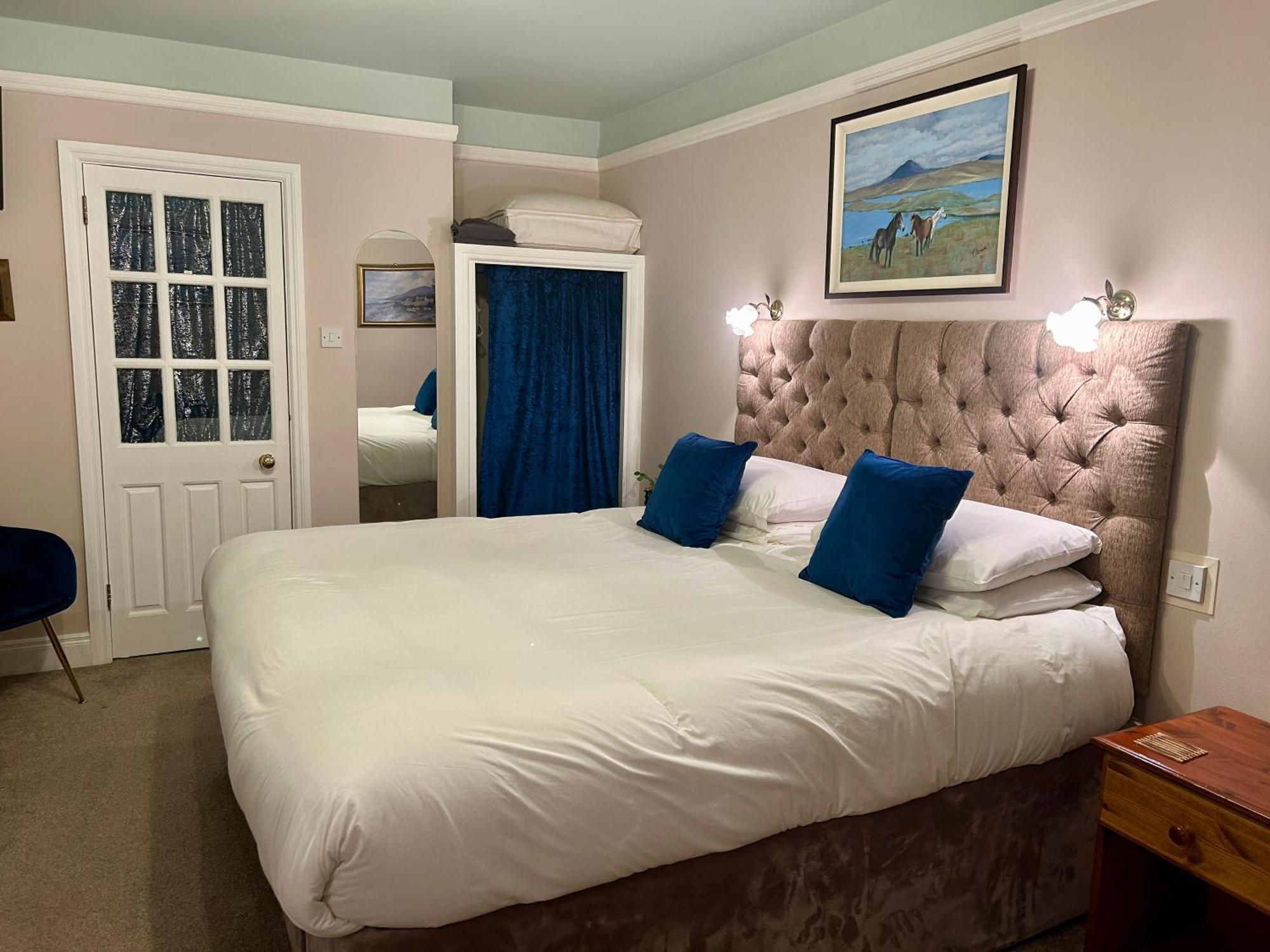Buttermilk Lodge Guest Accommodation Clifden Esterno foto